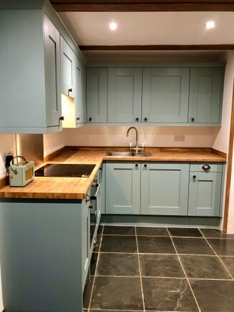 Kitchen Fitting (11).jpg