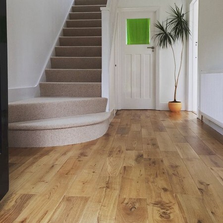 Oak flooring hallway.jpg