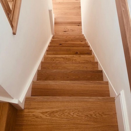 oak staircase.jpg